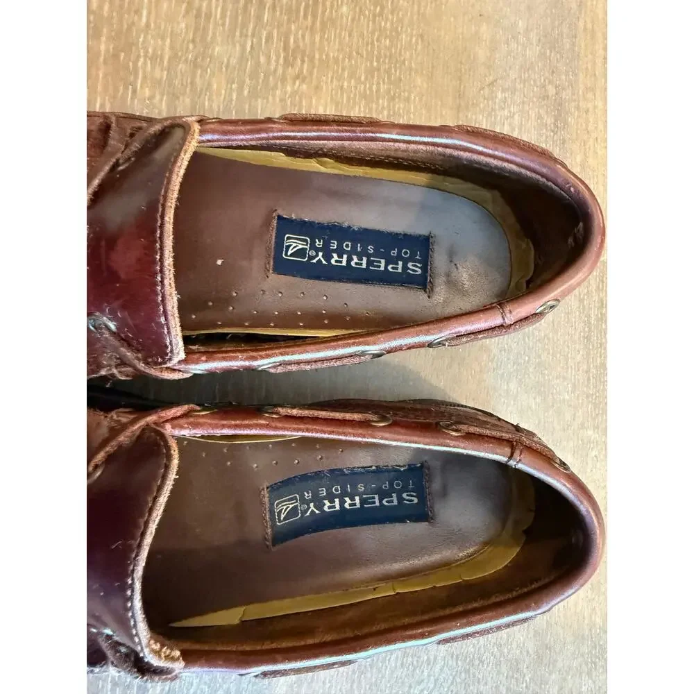 Sperry good preowned